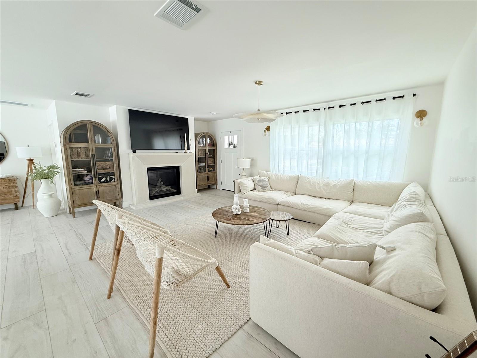 Image 24 of 43 For 797 45th Avenue Ne