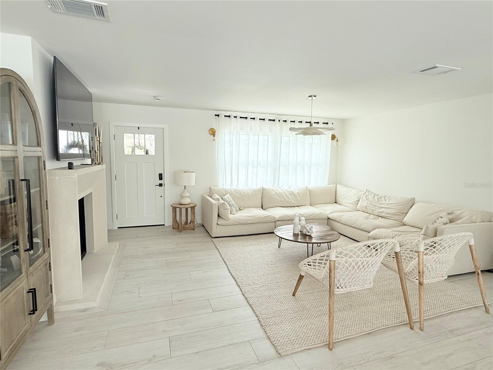 Image 25 of 43 For 797 45th Avenue Ne