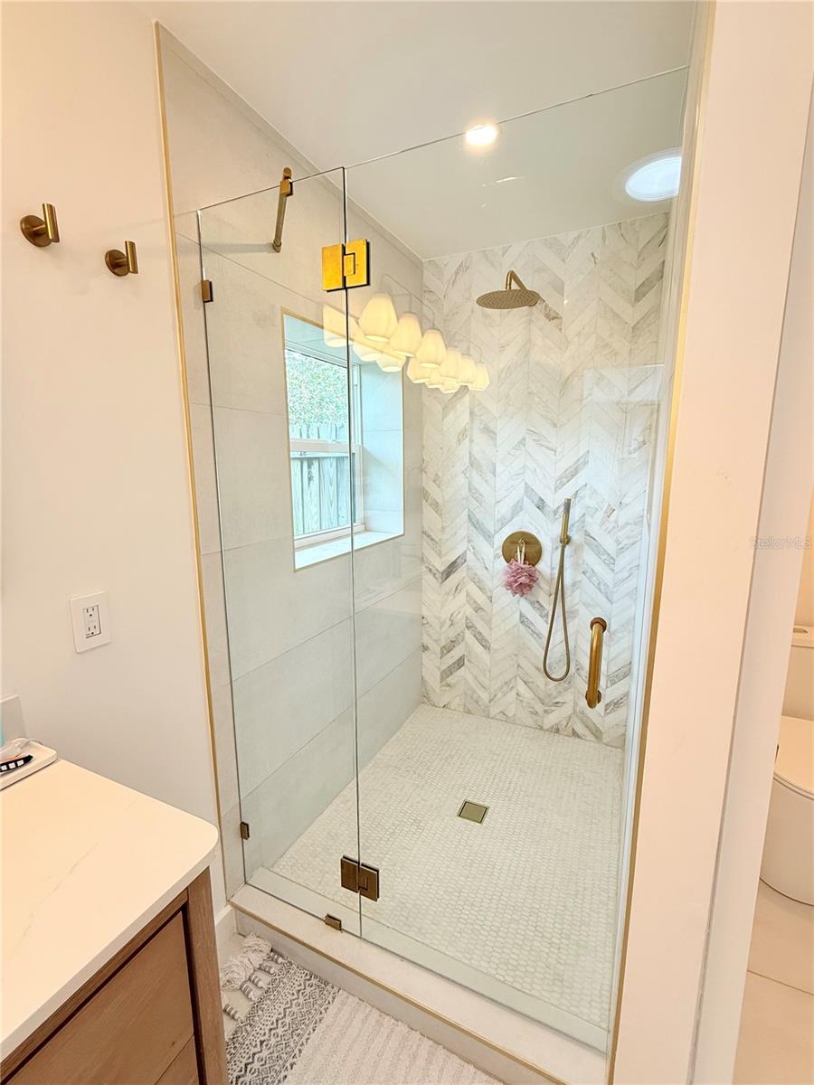 Image 31 of 43 For 797 45th Avenue Ne