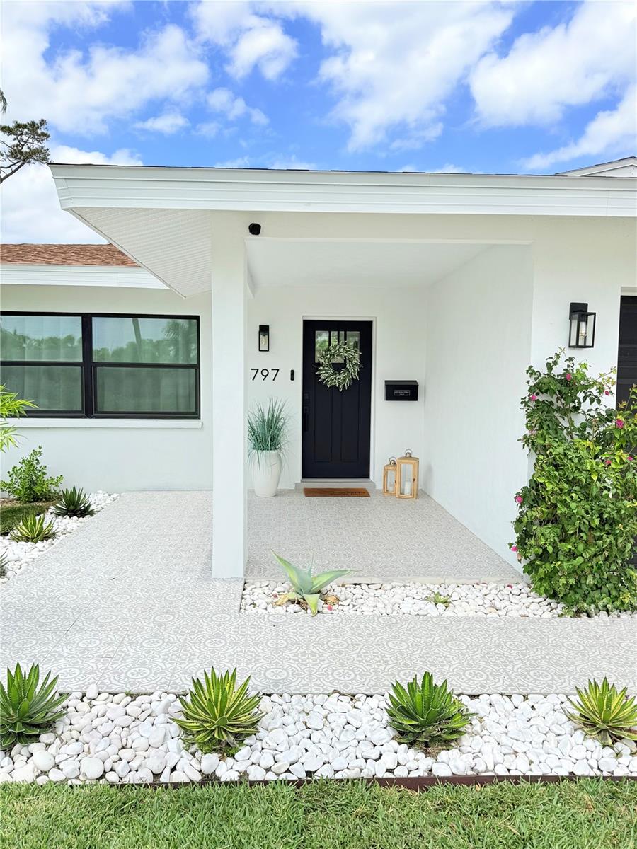 Image 6 of 43 For 797 45th Avenue Ne