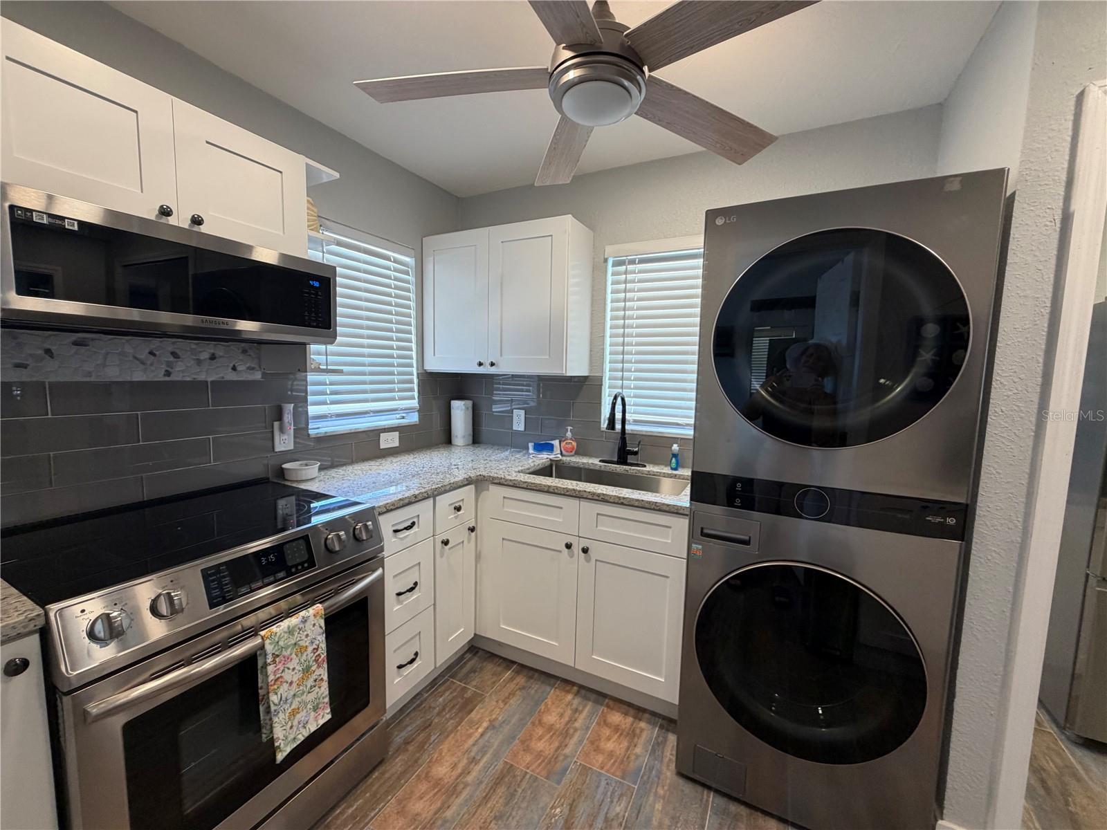 Image 16 of 20 For 5053 Beach Road 9e-w