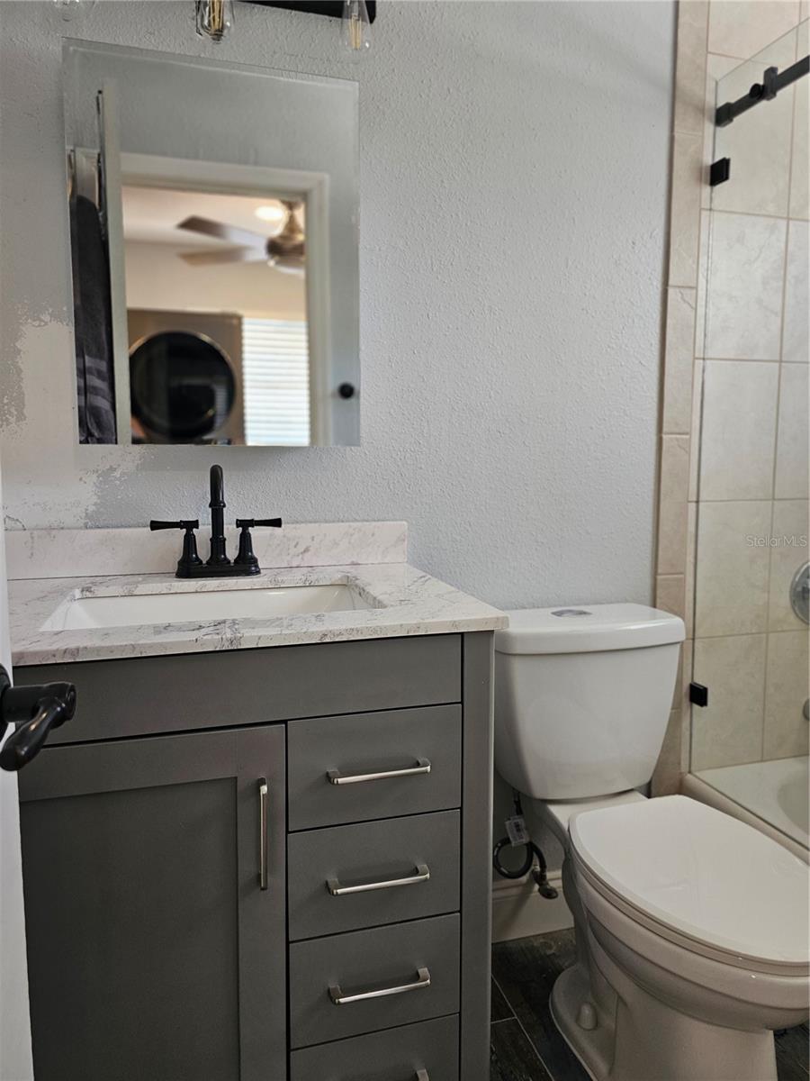 Image 19 of 20 For 5053 Beach Road 9e-w