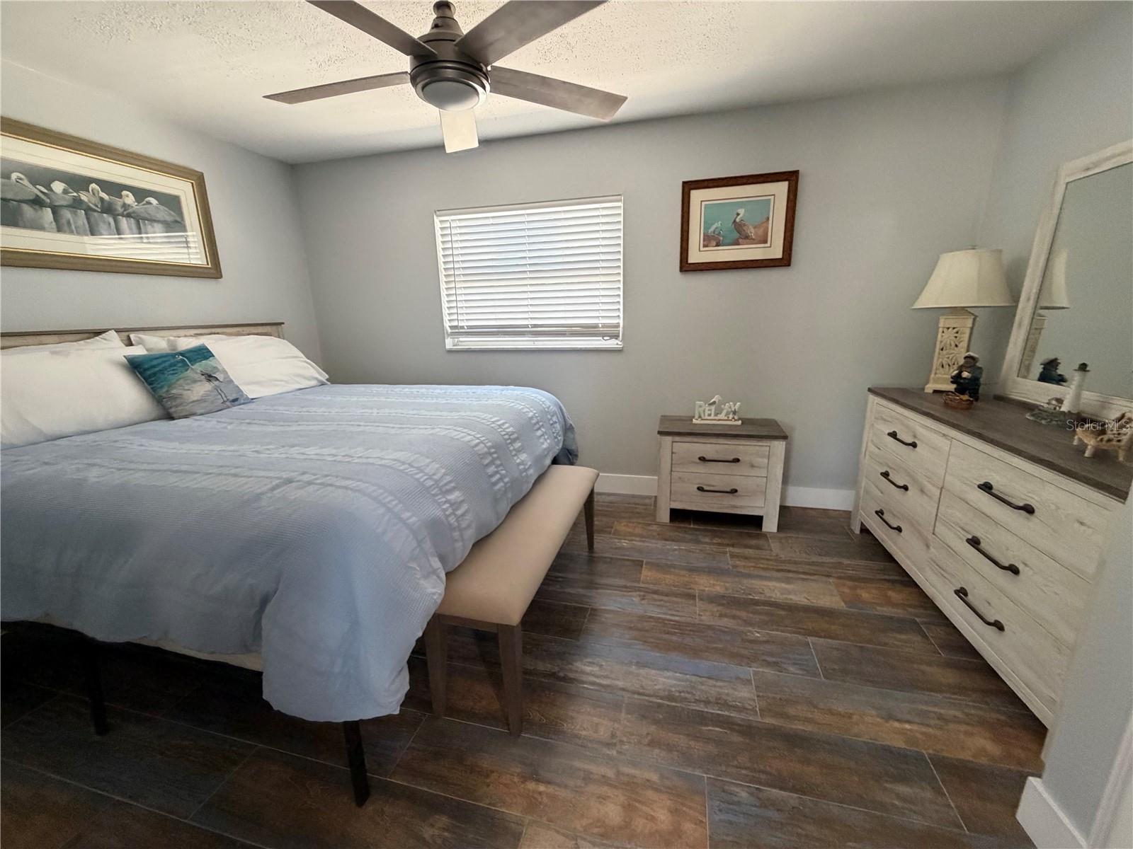 Image 3 of 20 For 5053 Beach Road 9e-w