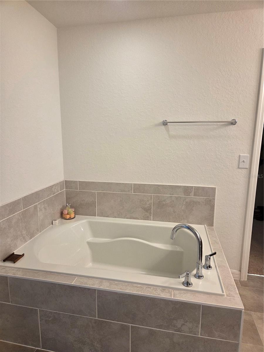 Image 10 of 18 For 4570 Penkert Place