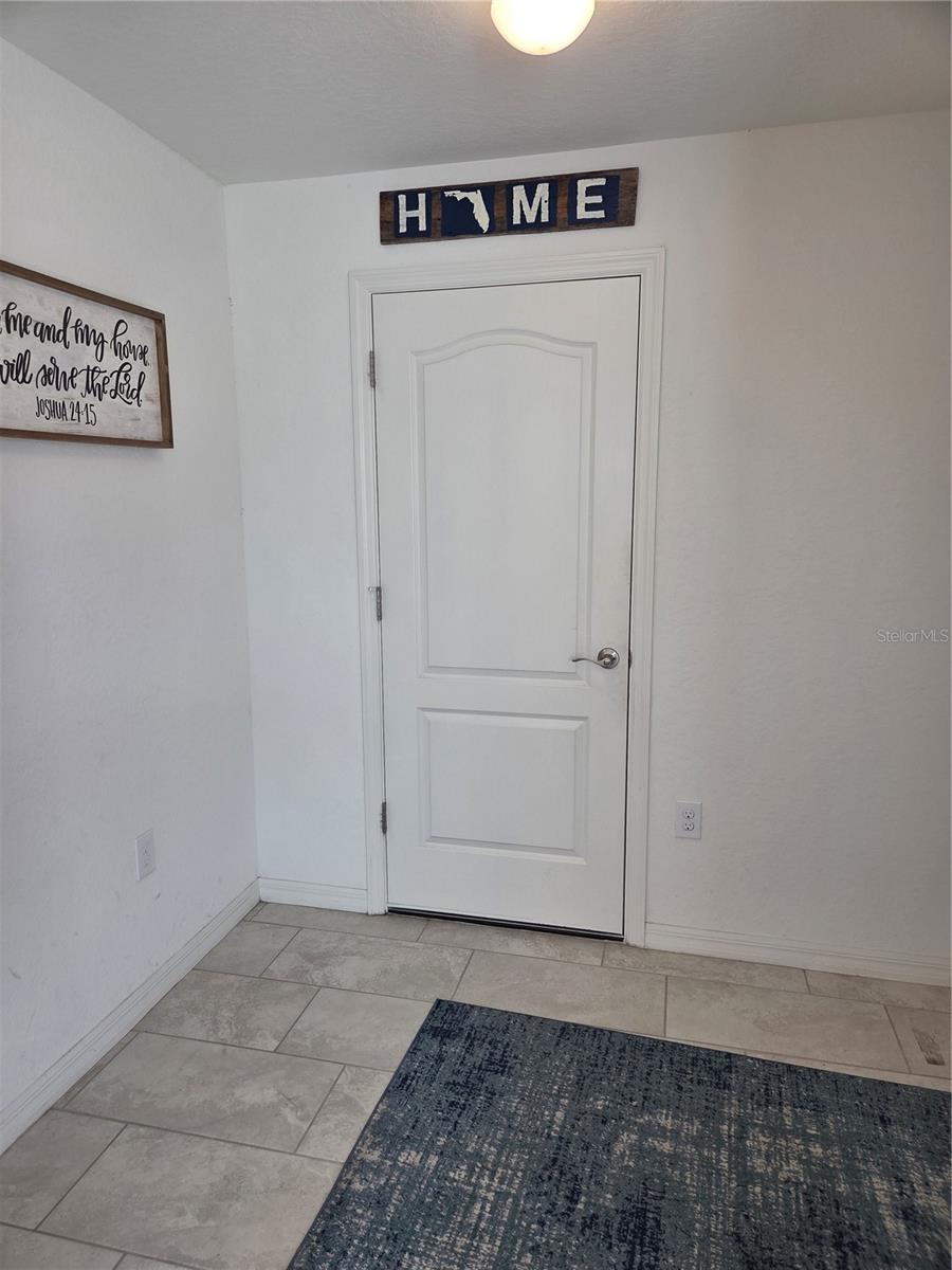 Image 15 of 18 For 4570 Penkert Place