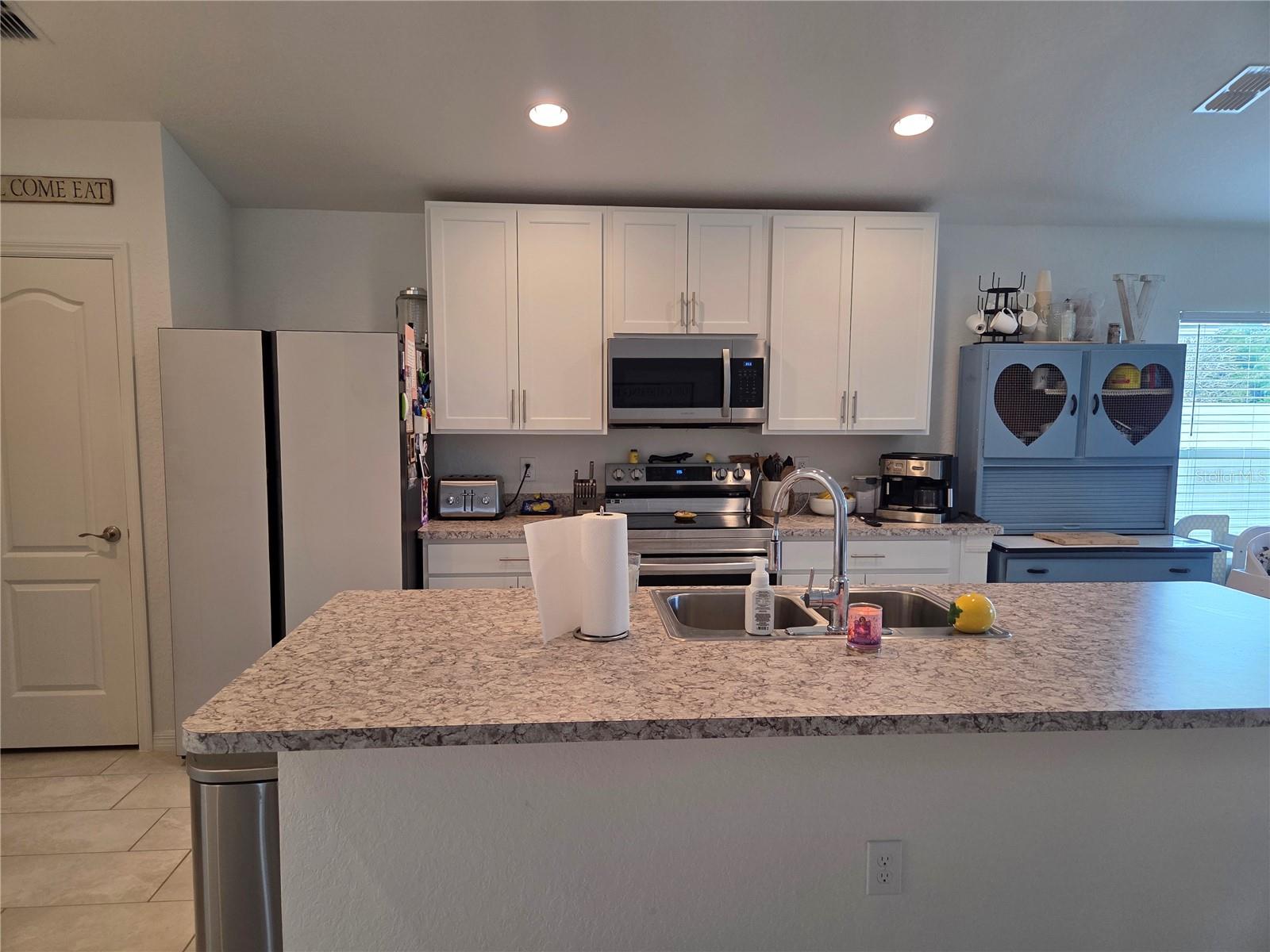 Image 3 of 18 For 4570 Penkert Place