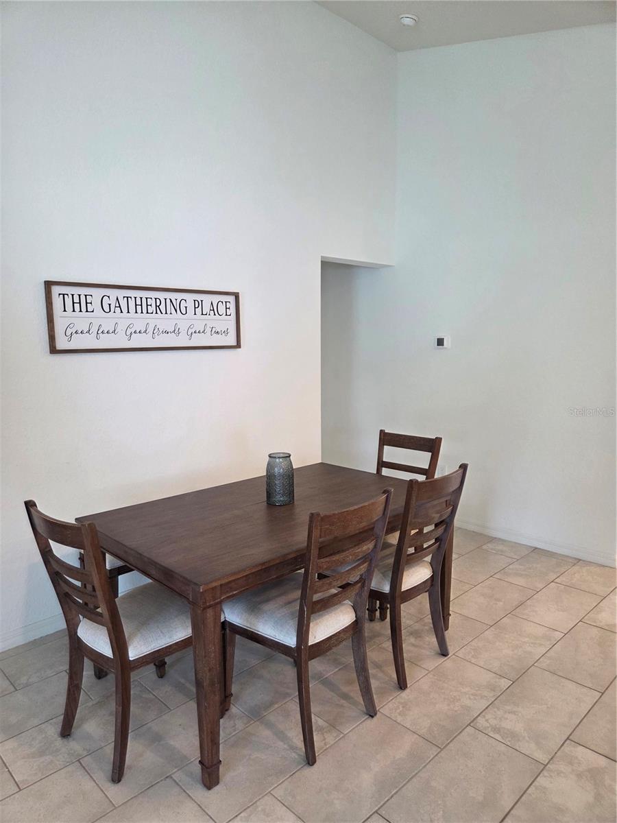 Image 5 of 18 For 4570 Penkert Place