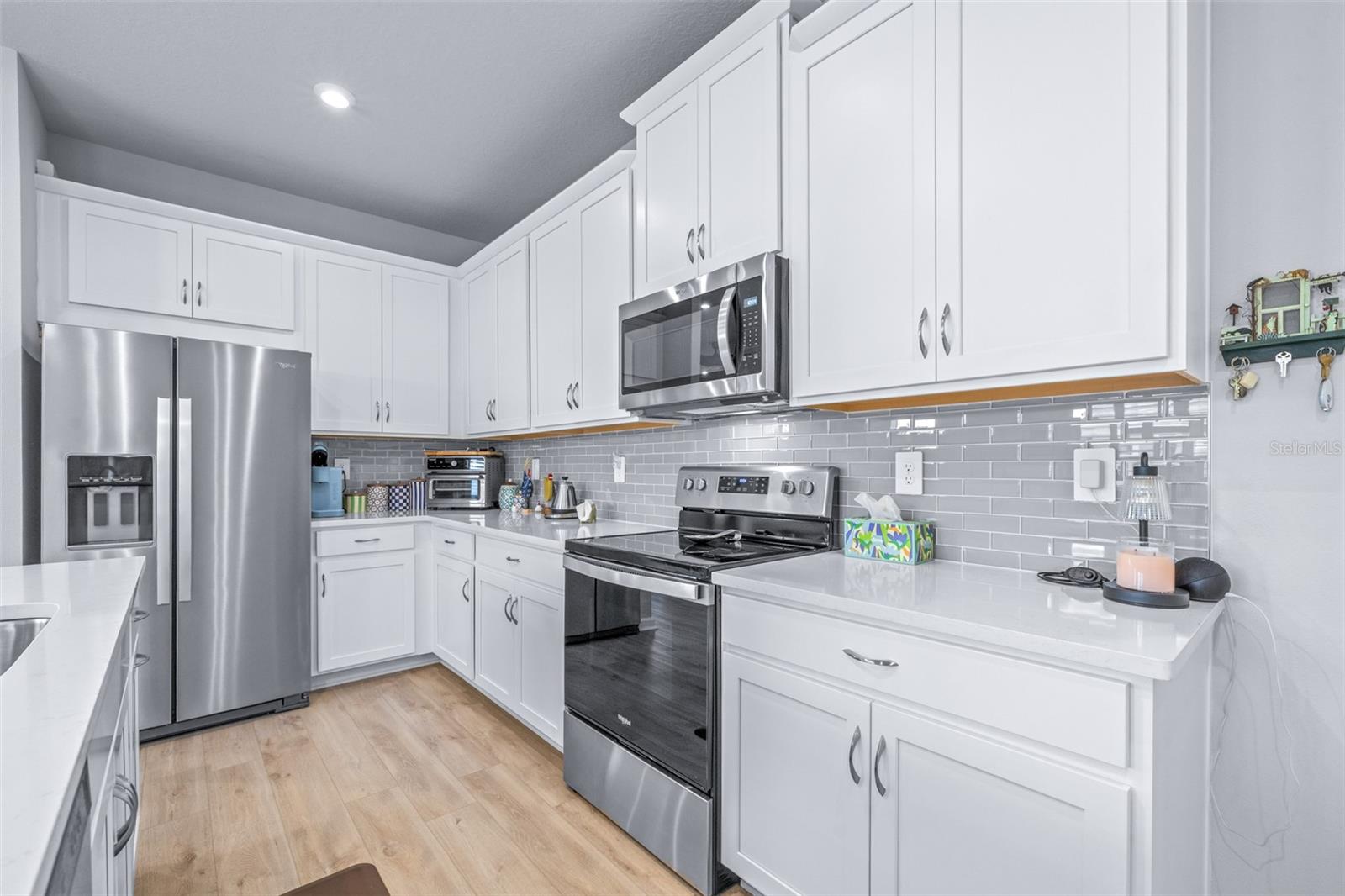 Image 11 of 52 For 6131 Timberdale Avenue