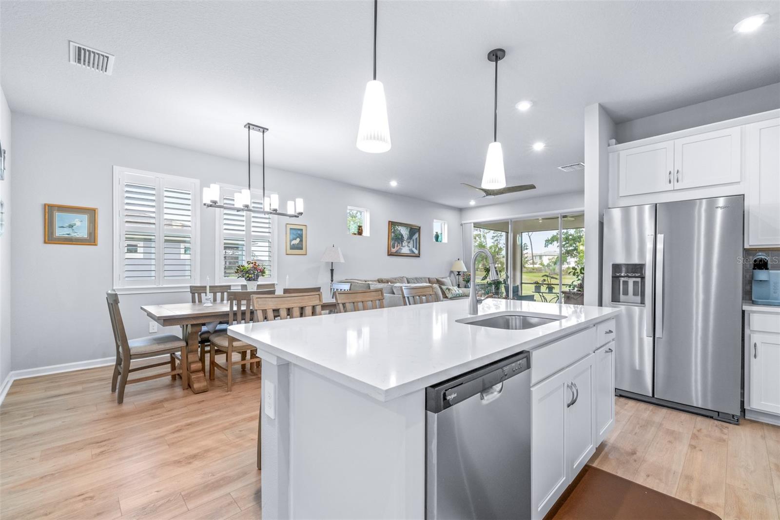 Image 12 of 52 For 6131 Timberdale Avenue