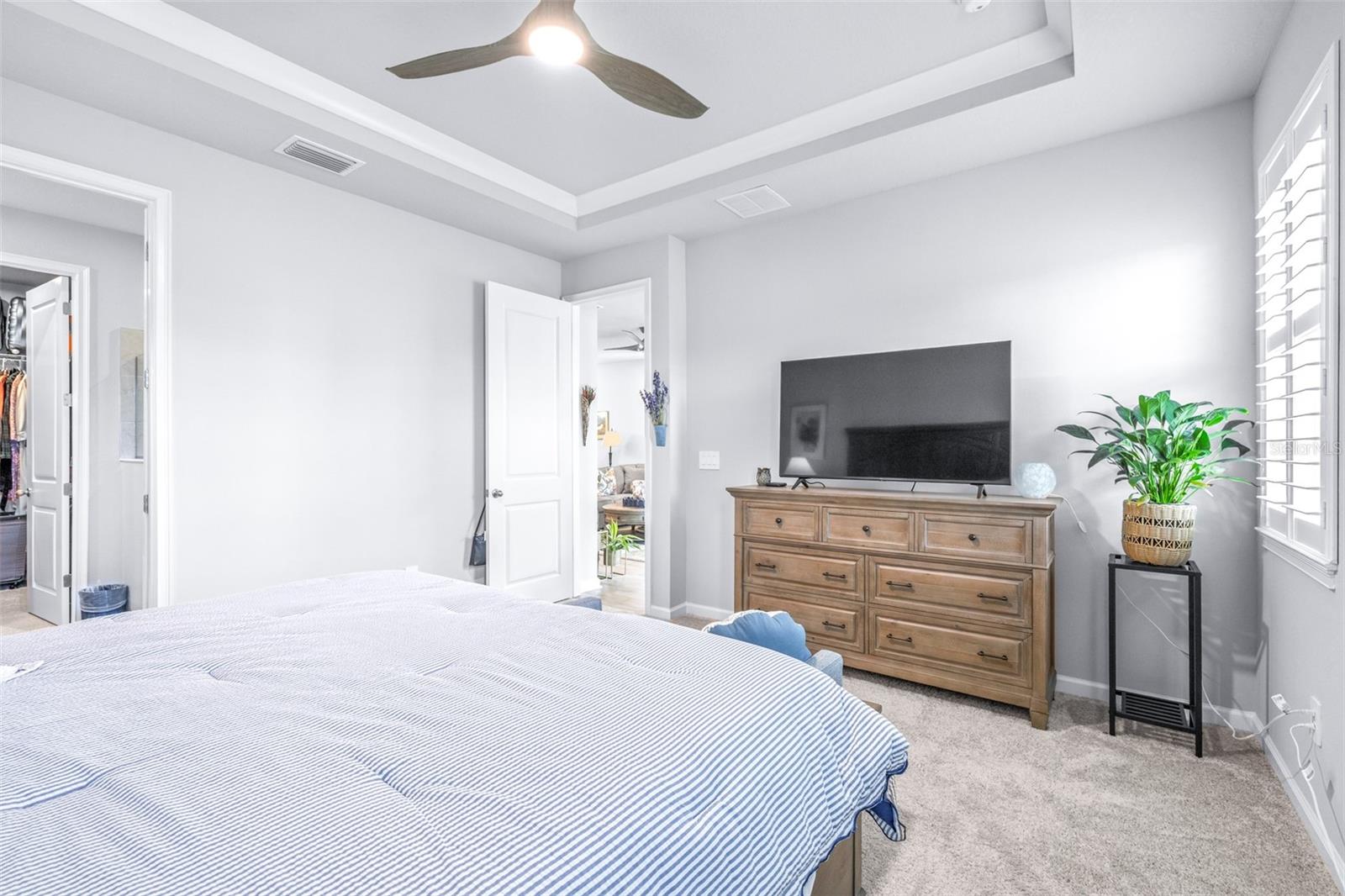 Image 21 of 52 For 6131 Timberdale Avenue