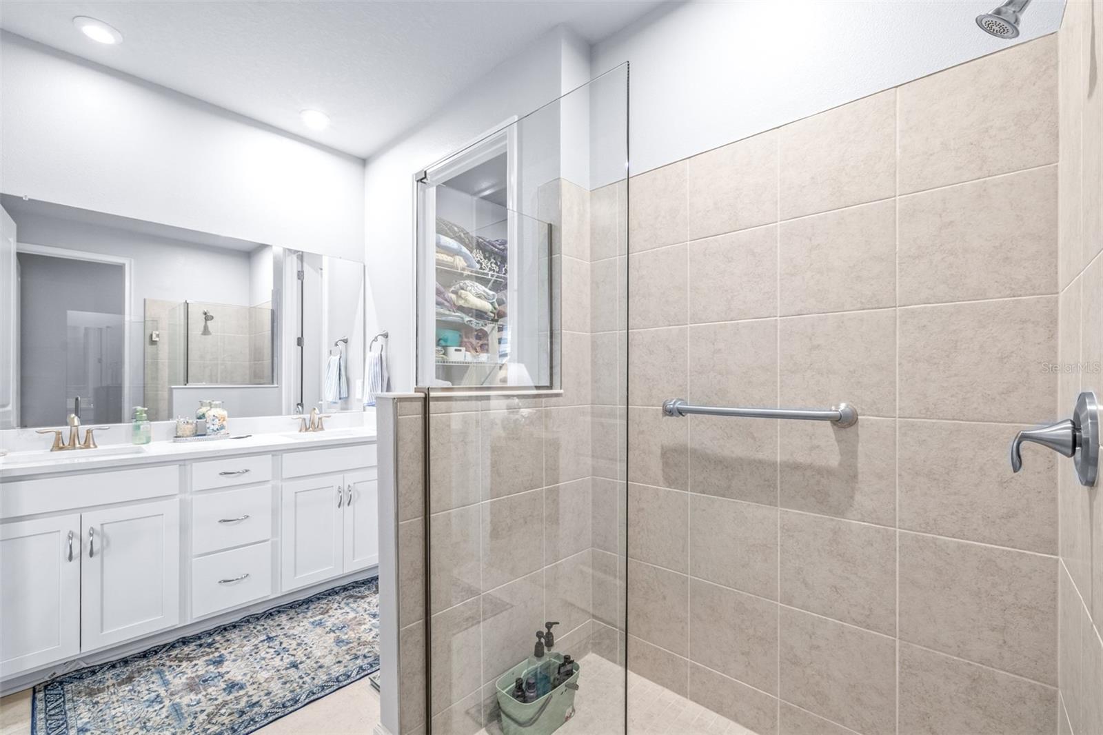 Image 25 of 52 For 6131 Timberdale Avenue