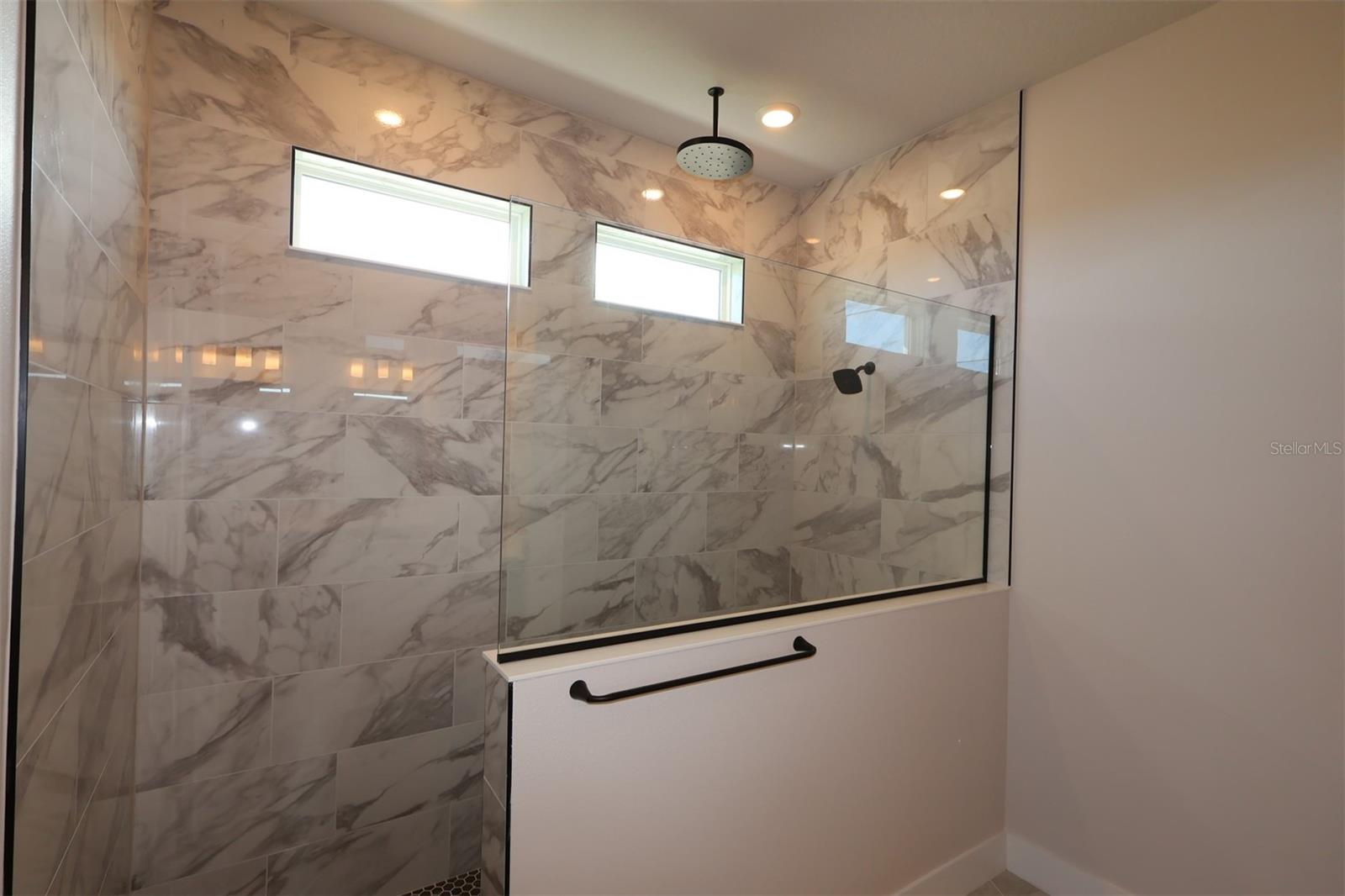 Image 9 of 12 For 17526 Foxtail Loop