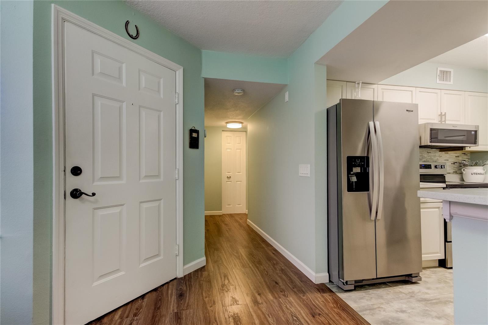 Image 4 of 45 For 2400 Feather Sound Drive 1228