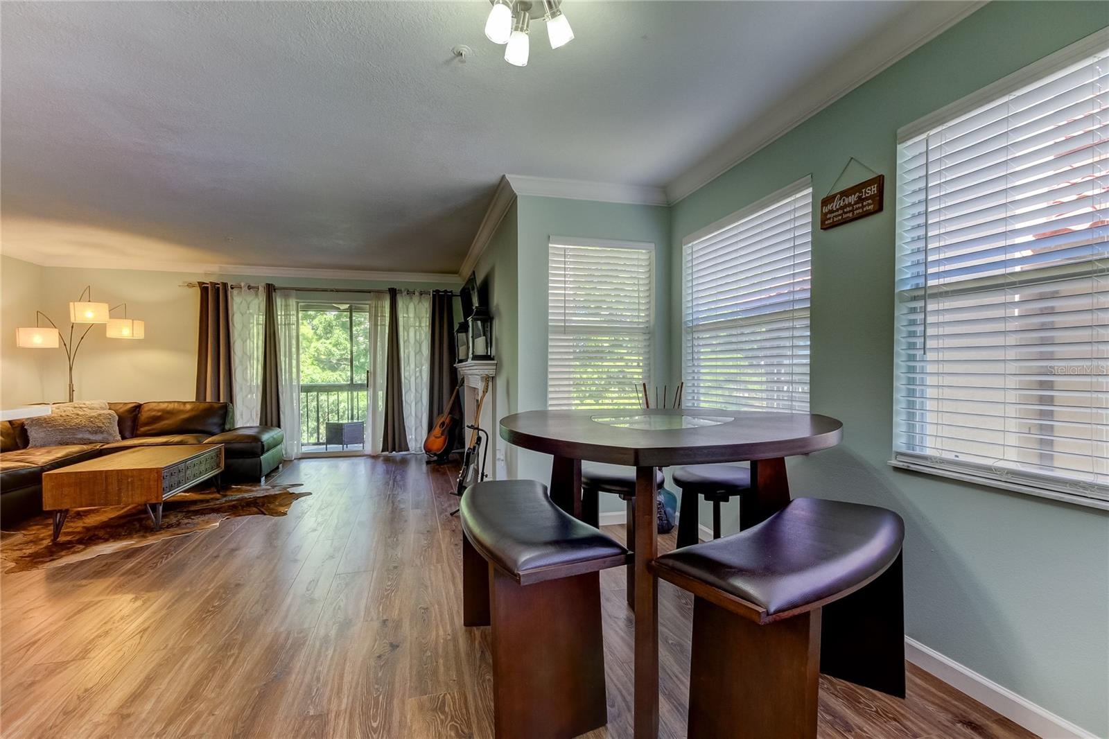 Image 9 of 45 For 2400 Feather Sound Drive 1228