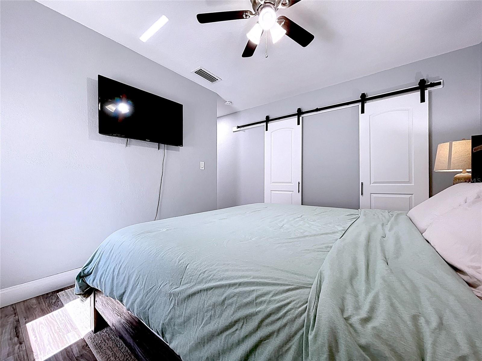 Image 13 of 33 For 1468 Prescott Avenue