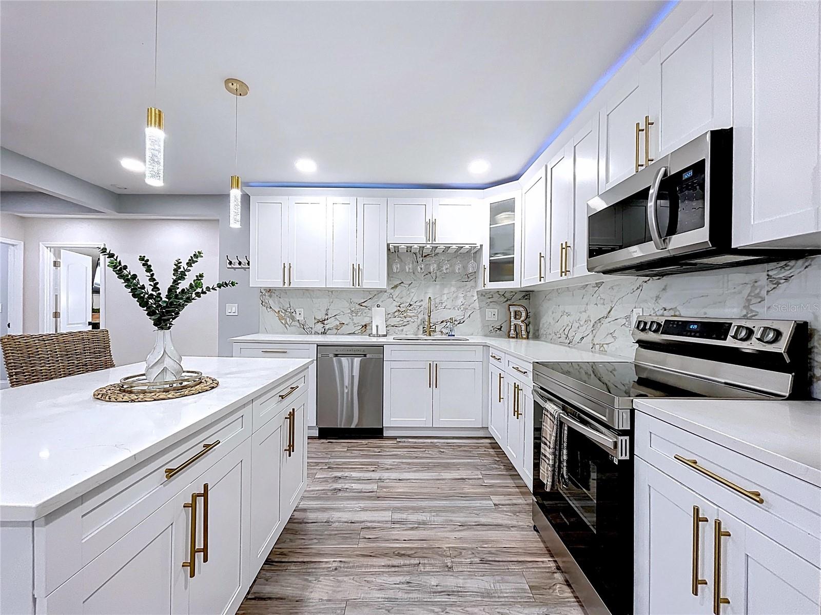 Image 7 of 33 For 1468 Prescott Avenue