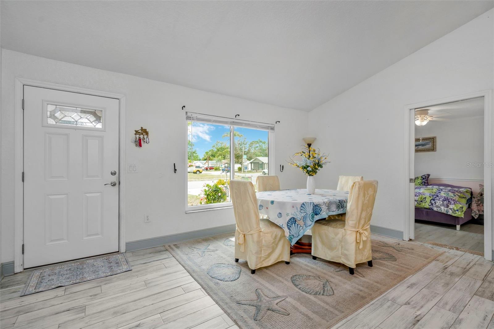 Image 4 of 28 For 3538 Monte Rio Street