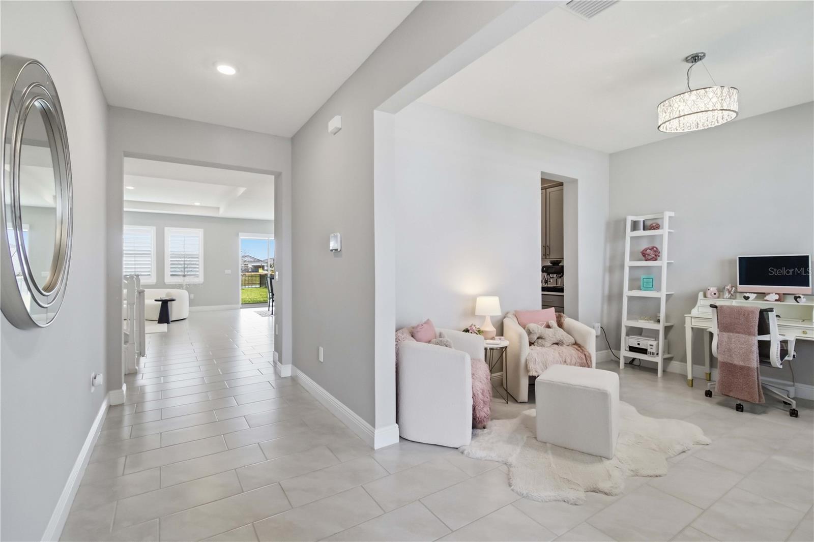 Image 16 of 43 For 17731 Gulf Ranch Place