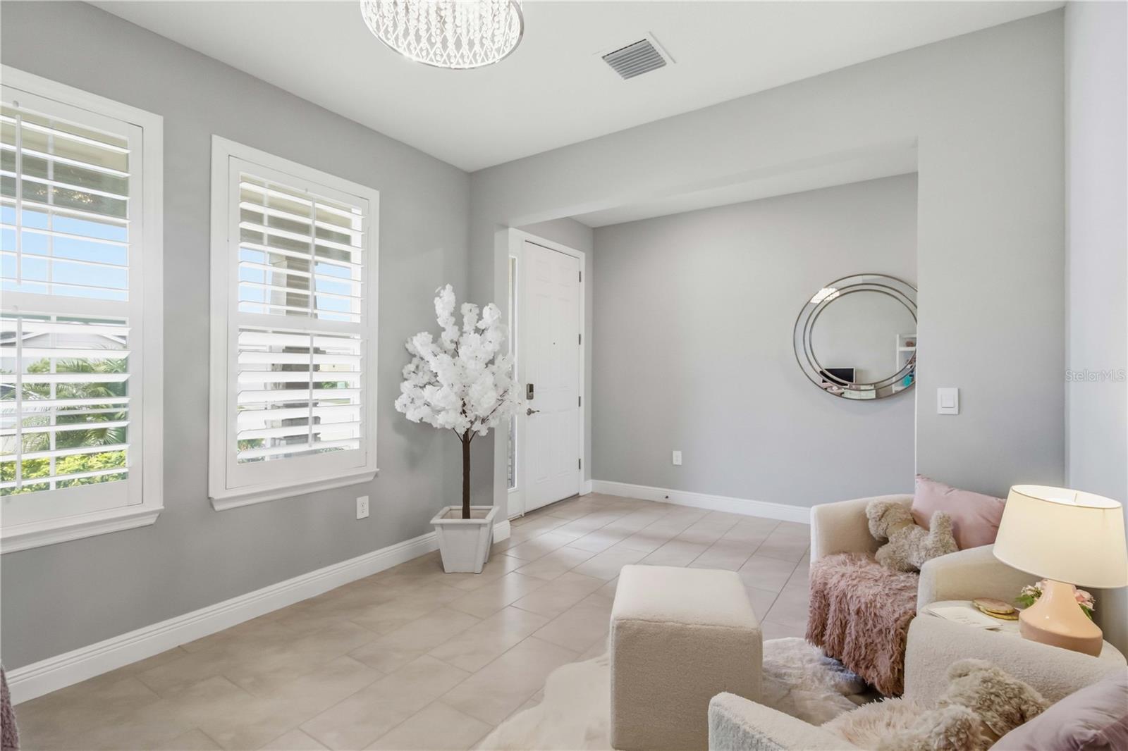 Image 18 of 43 For 17731 Gulf Ranch Place
