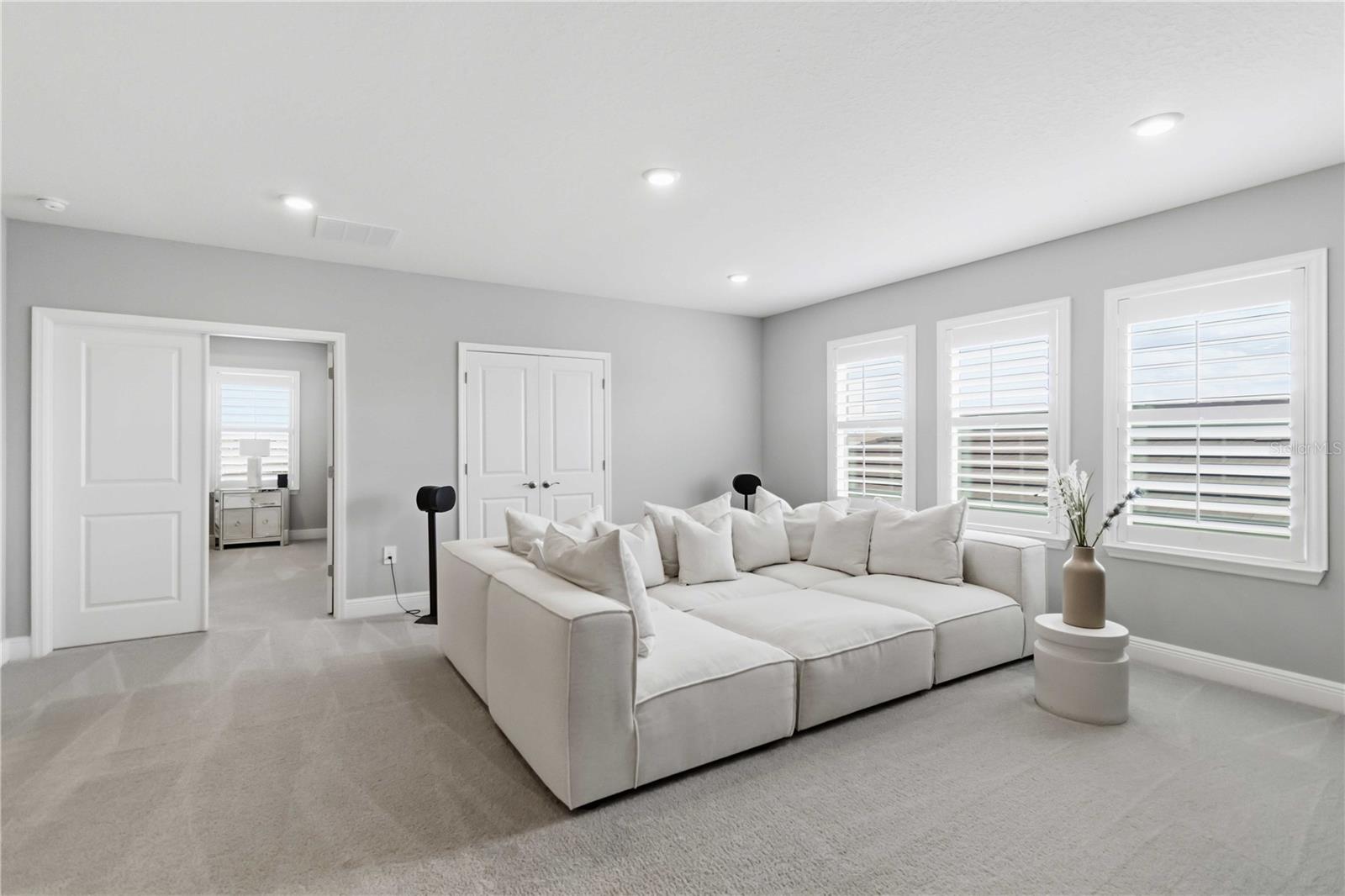 Image 23 of 43 For 17731 Gulf Ranch Place