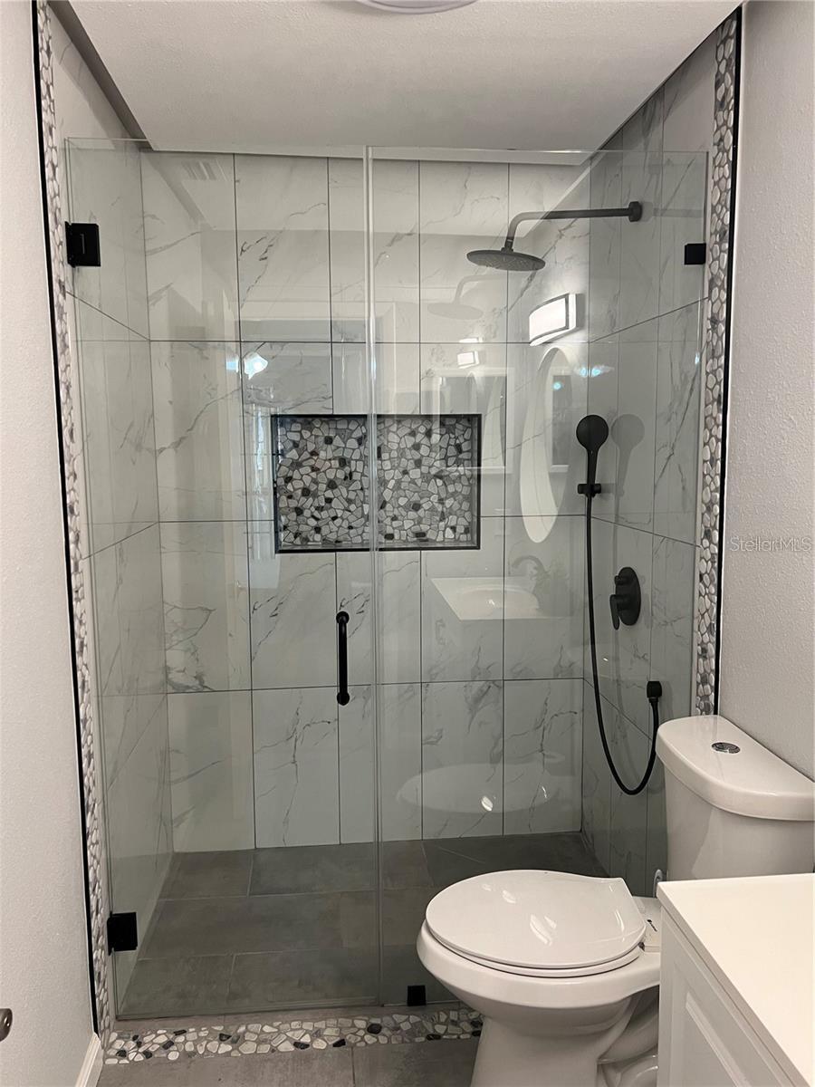 Image 12 of 18 For 8643 Mallard Reserve Drive 202