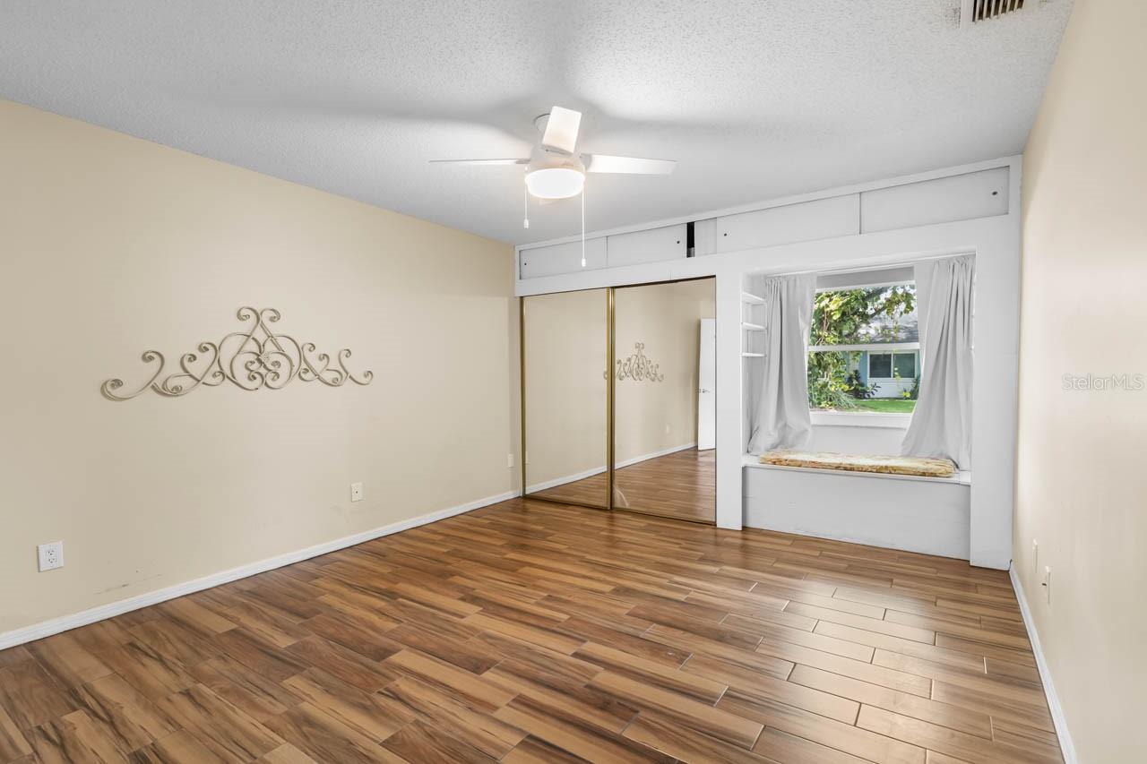 Image 25 of 46 For 2034 Hawkhurst Circle 178