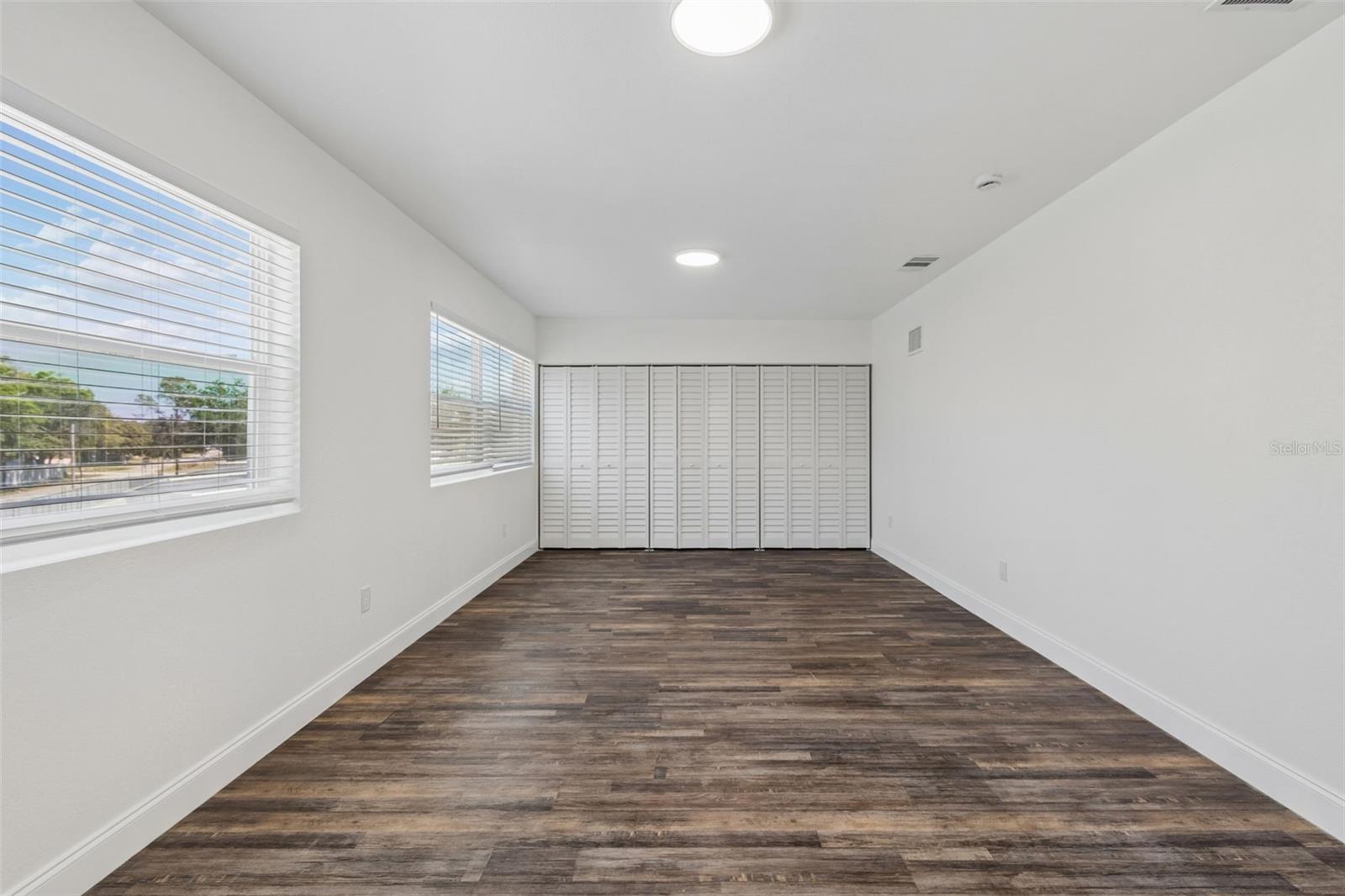 Image 31 of 44 For 6536 Lincoln Way N