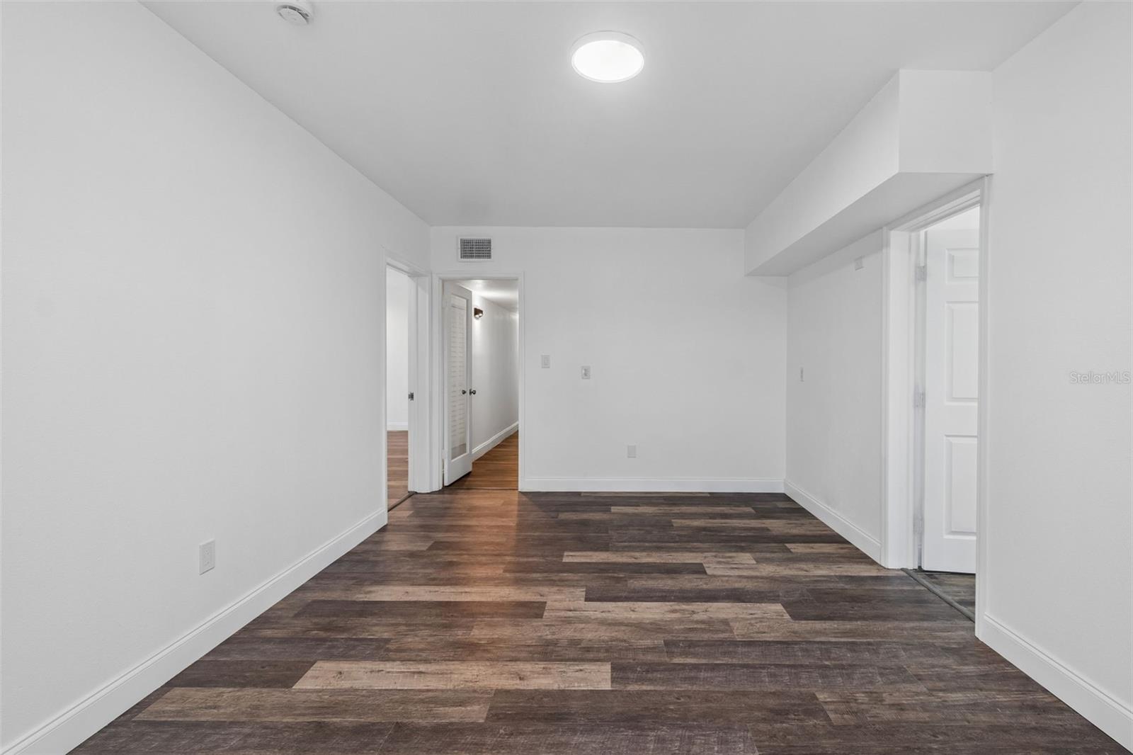 Image 32 of 44 For 6536 Lincoln Way N
