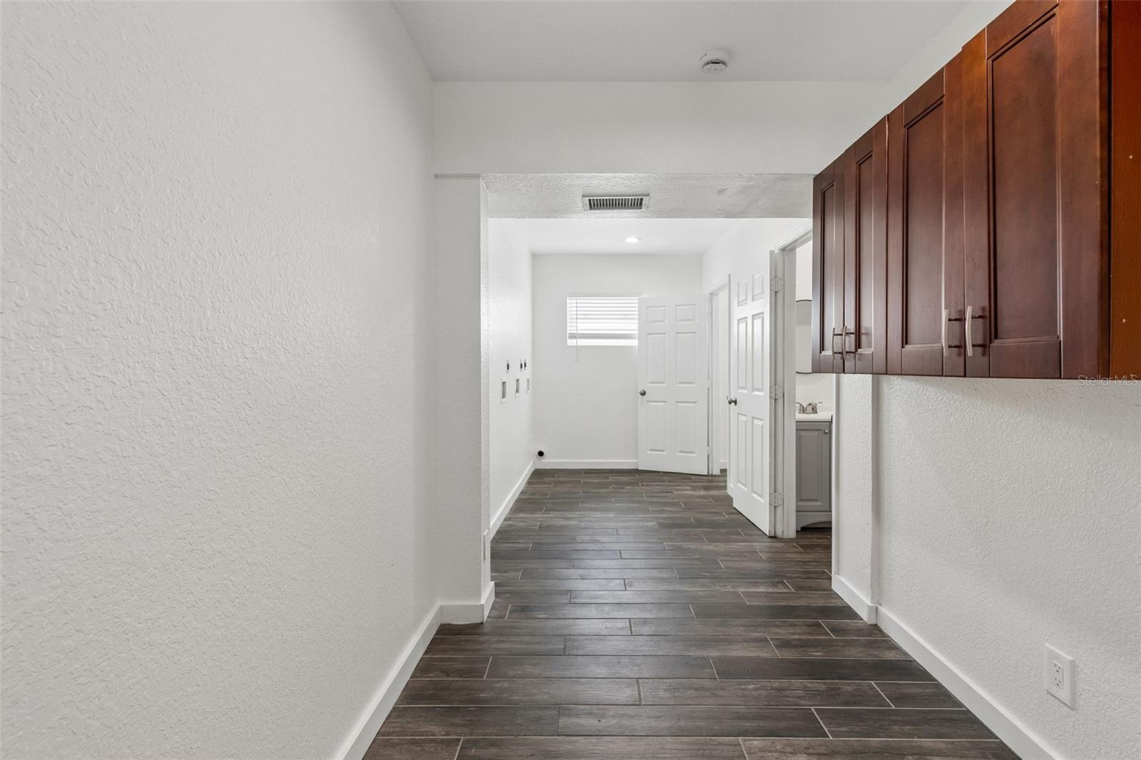 Image 38 of 44 For 6536 Lincoln Way N