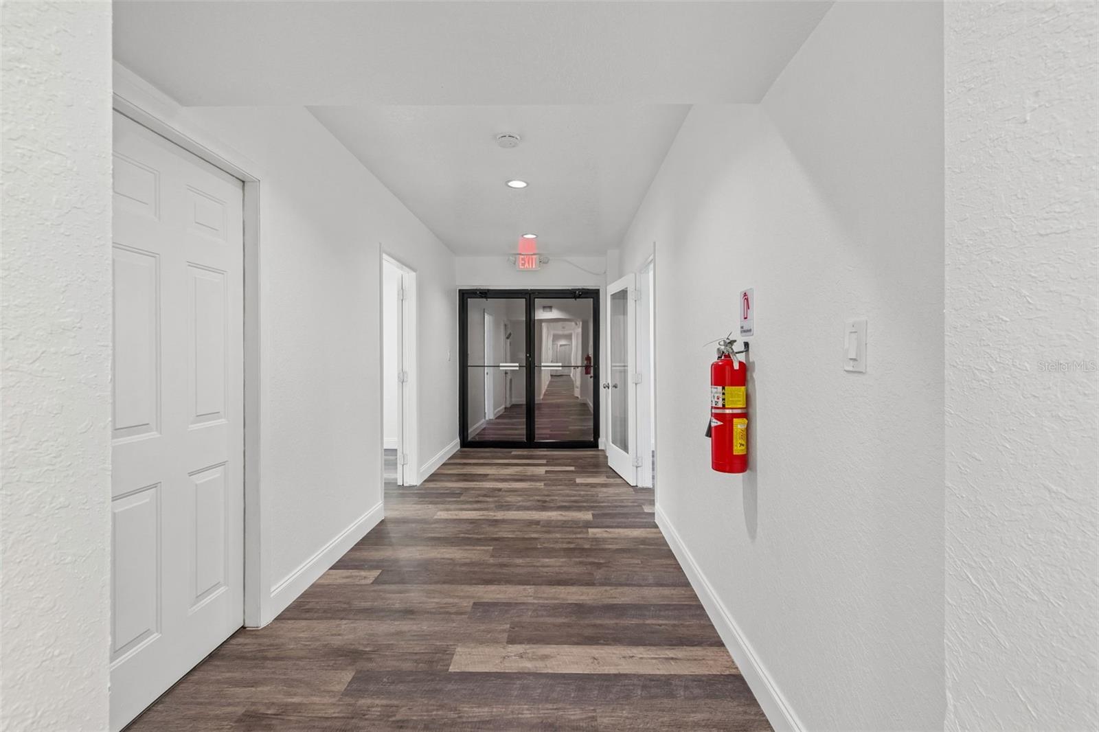 Image 41 of 44 For 6536 Lincoln Way N