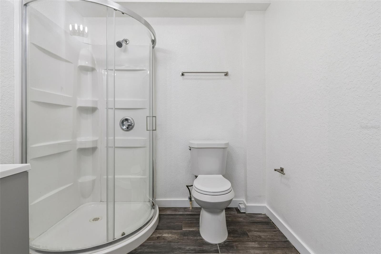 Image 43 of 44 For 6536 Lincoln Way N