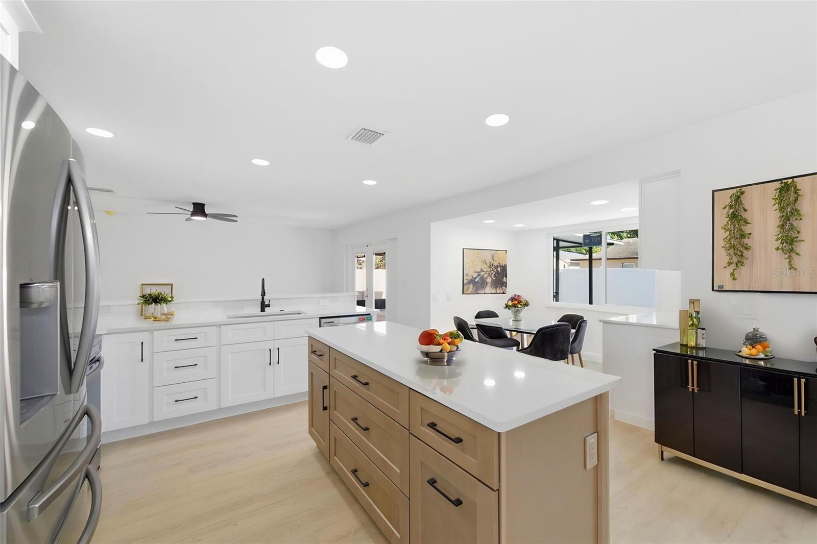 Image 11 of 74 For 11180 113th Avenue