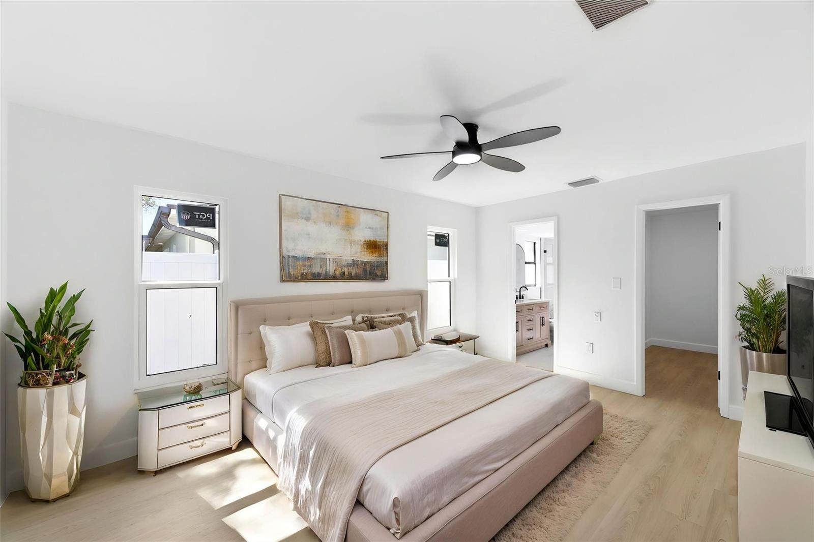 Image 17 of 74 For 11180 113th Avenue