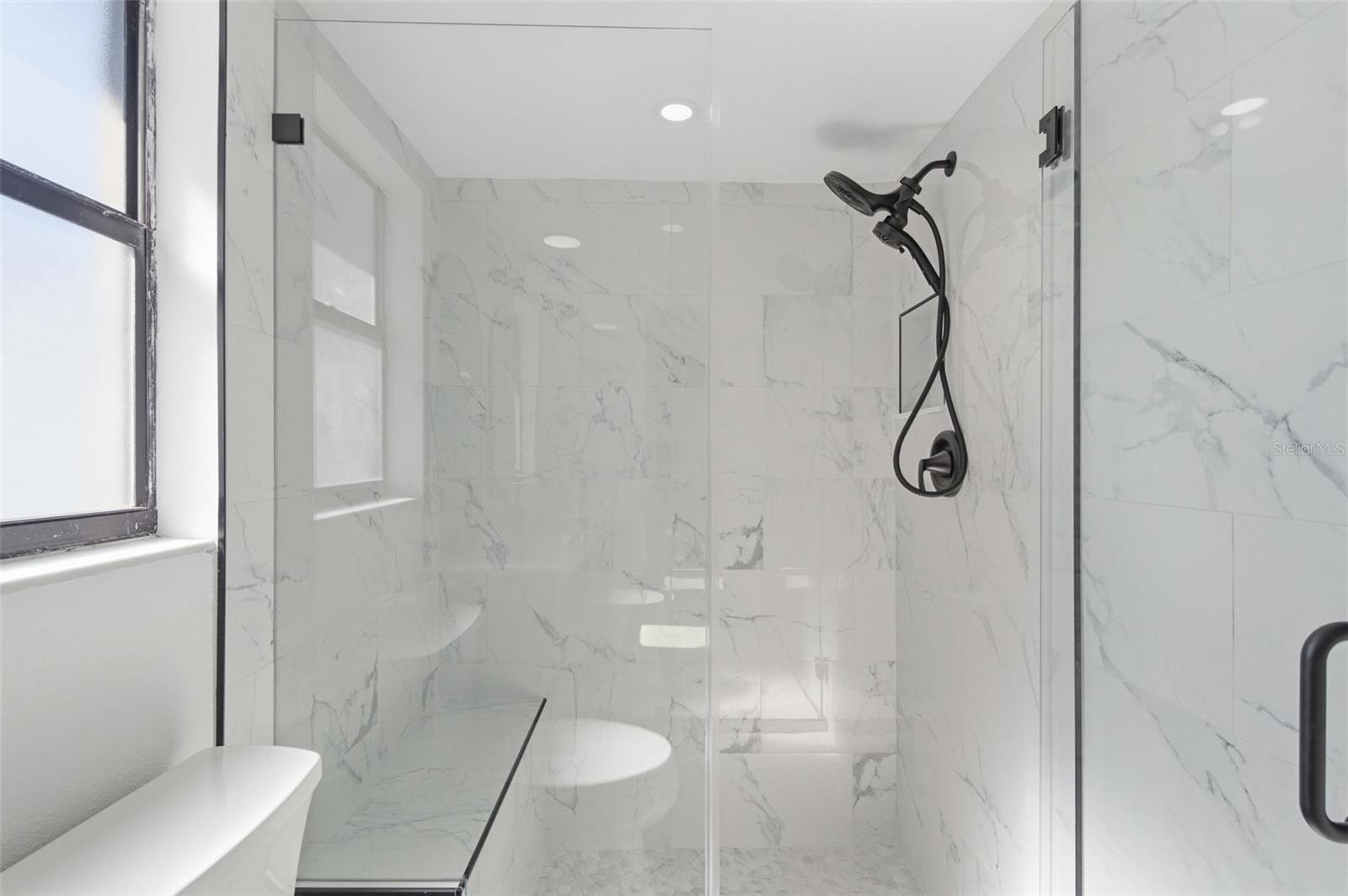 Image 23 of 74 For 11180 113th Avenue