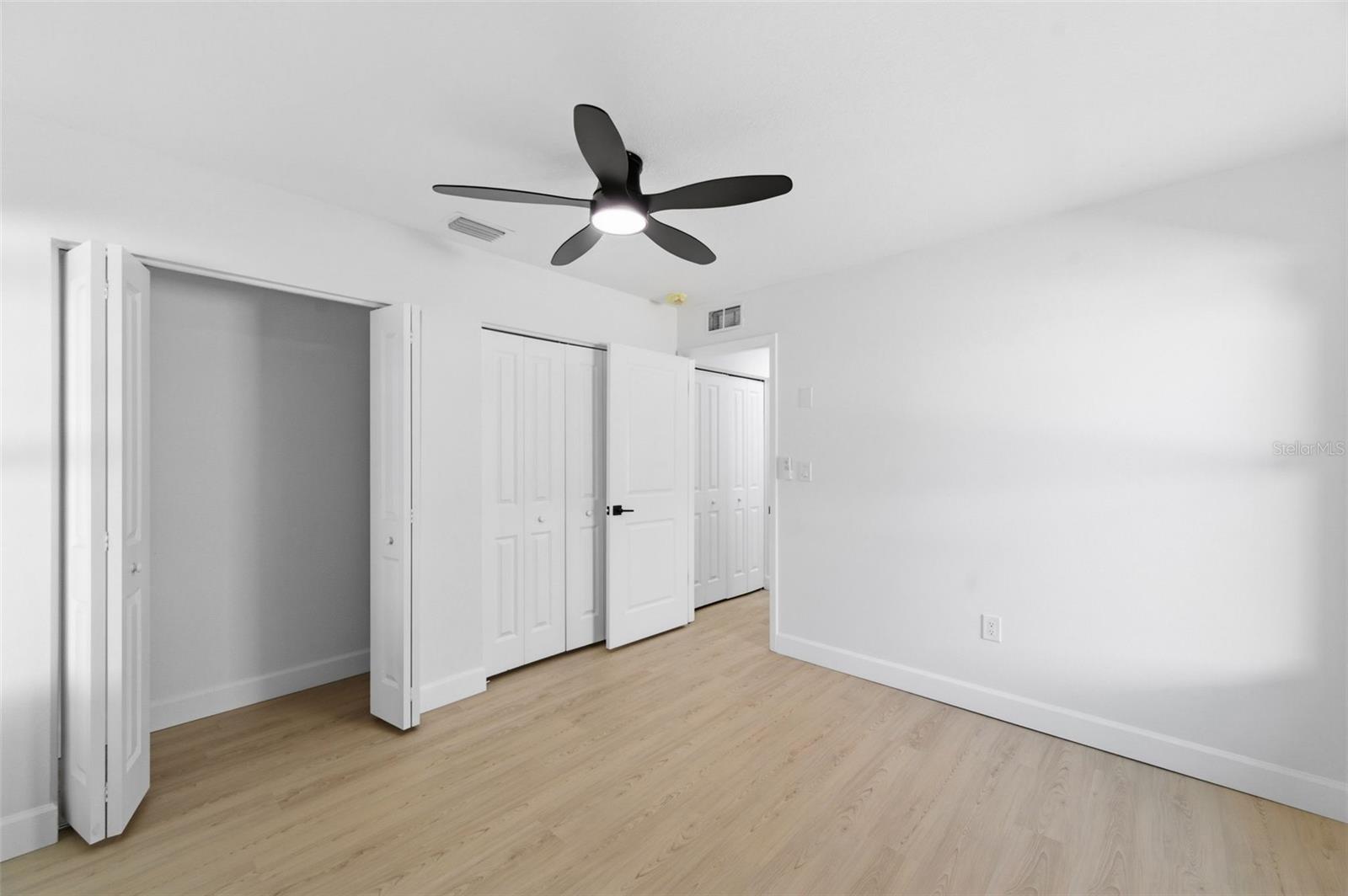 Image 29 of 74 For 11180 113th Avenue