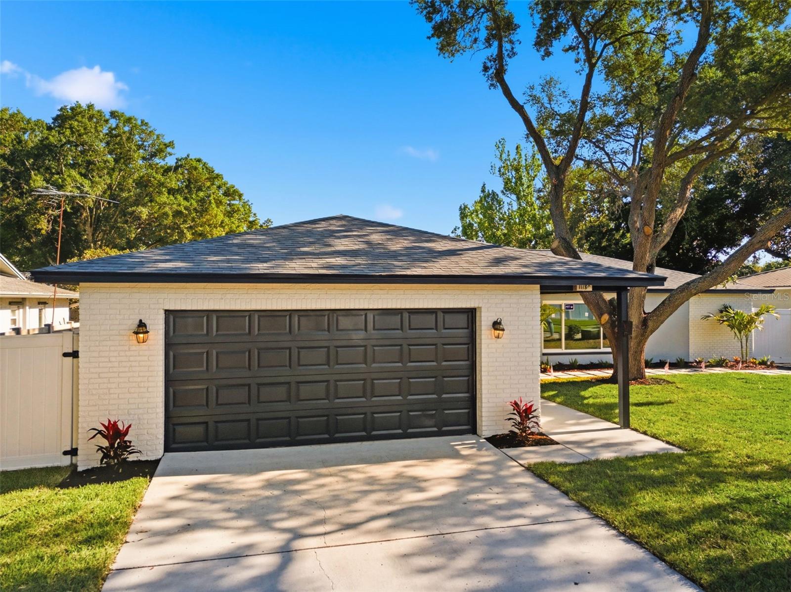 Image 3 of 74 For 11180 113th Avenue