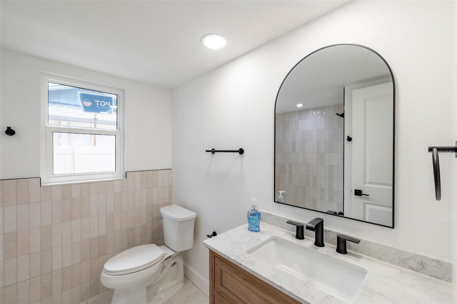 Image 32 of 74 For 11180 113th Avenue