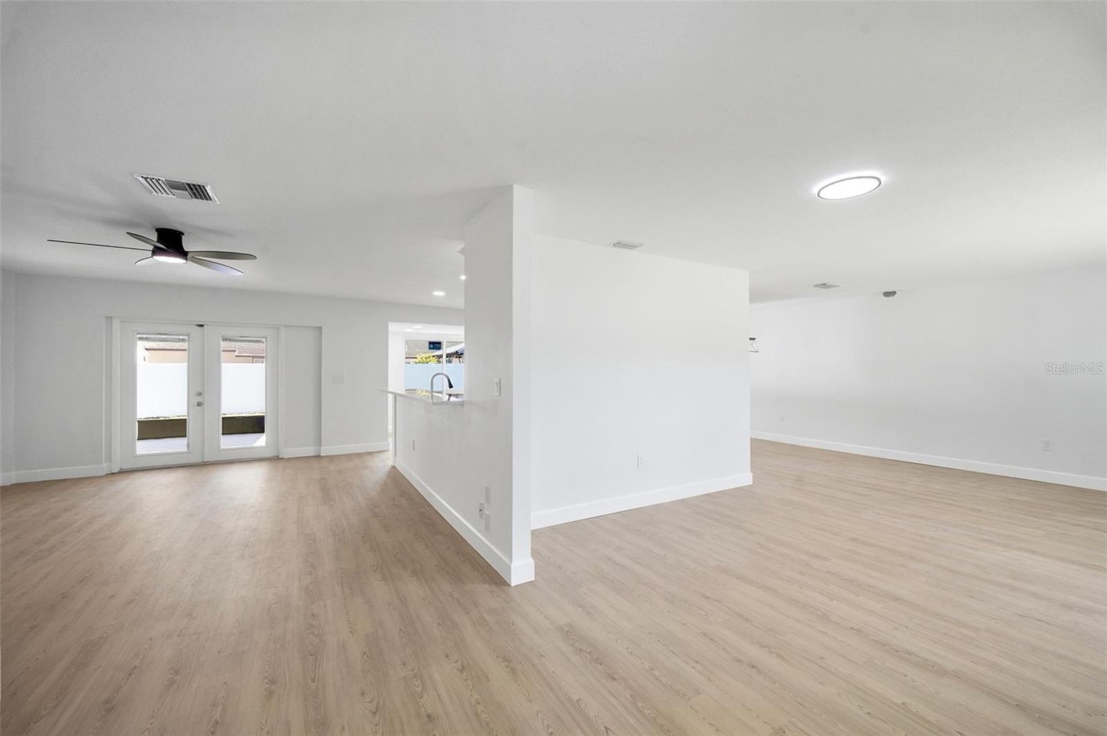 Image 38 of 74 For 11180 113th Avenue