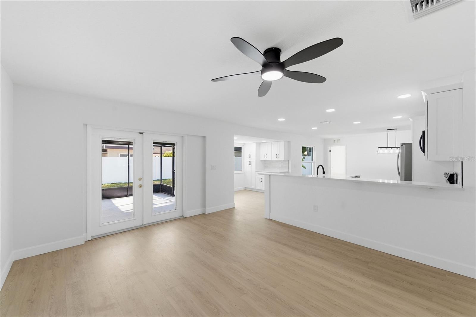 Image 49 of 74 For 11180 113th Avenue