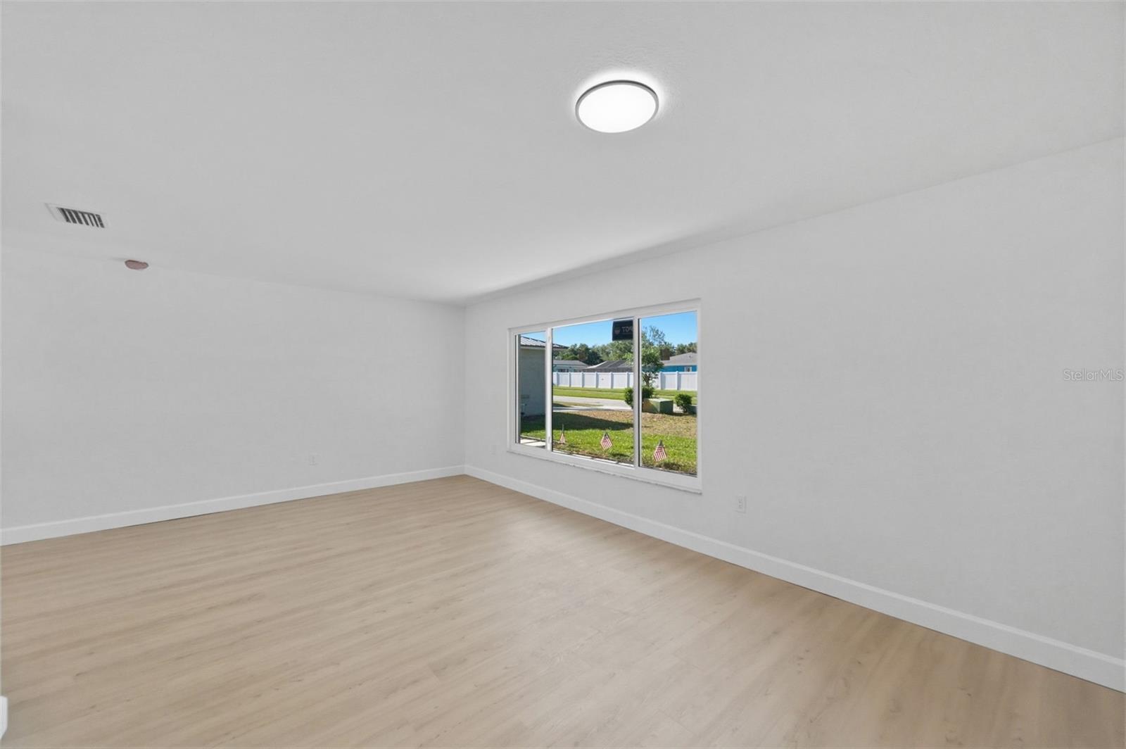 Image 52 of 74 For 11180 113th Avenue