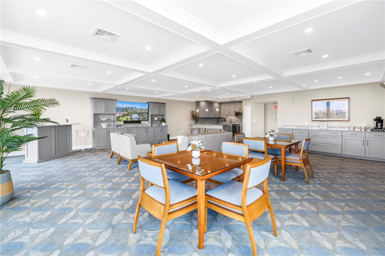 Image 45 of 52 For 700 Beach Drive Ne 708