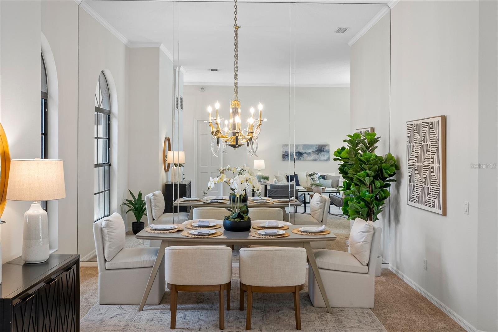 Image 11 of 67 For 304 Lake Kell Court