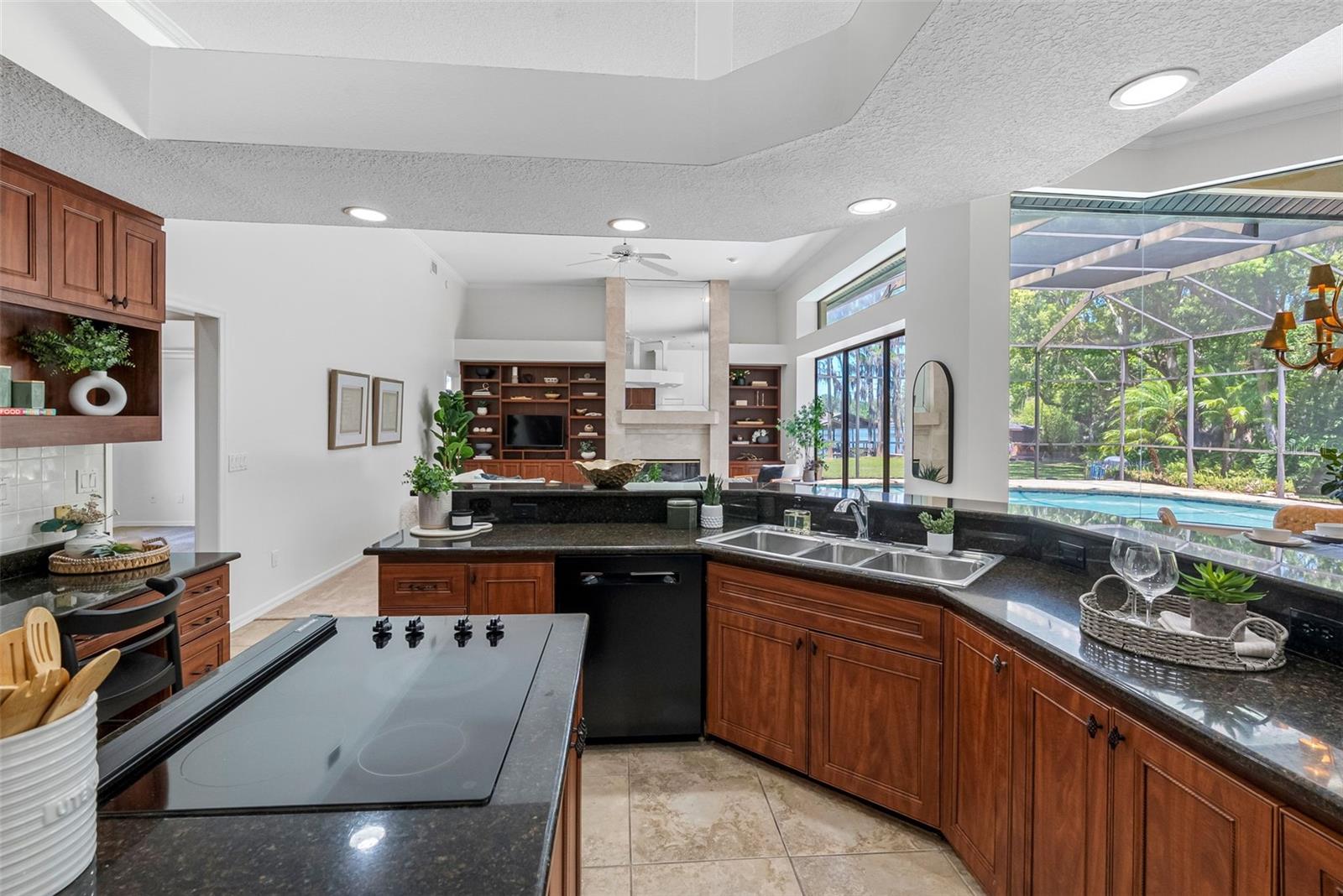 Image 23 of 67 For 304 Lake Kell Court