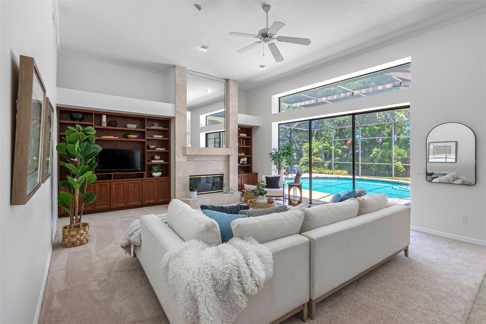 Image 31 of 67 For 304 Lake Kell Court