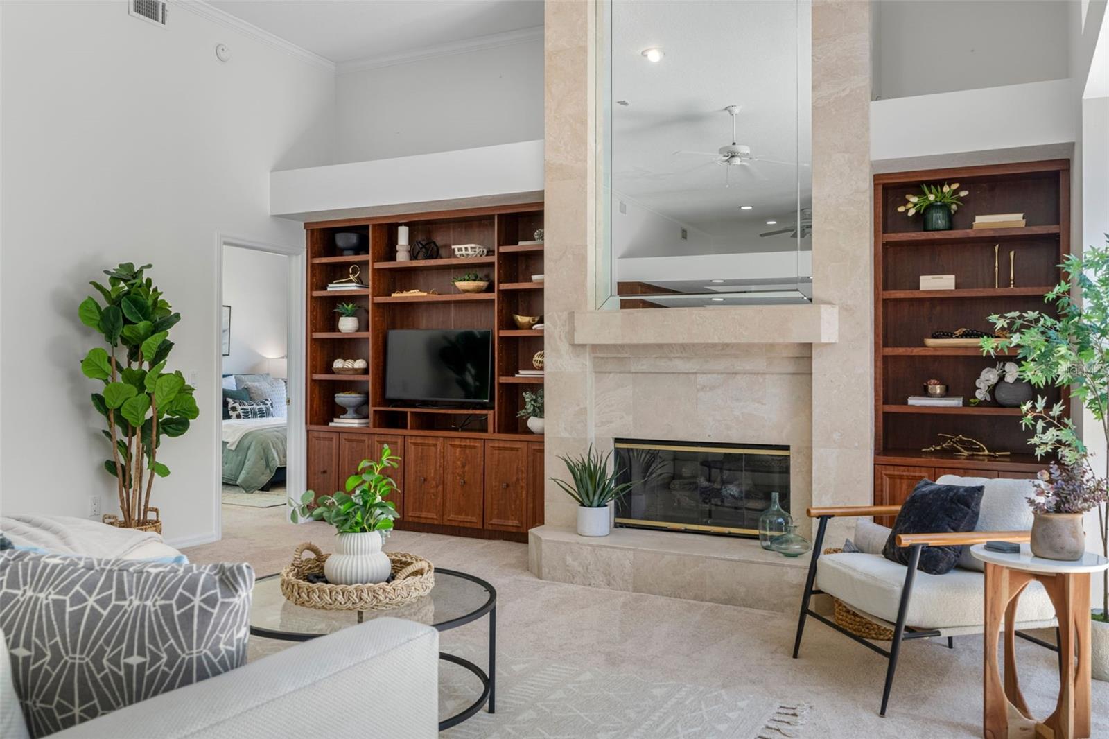 Image 33 of 67 For 304 Lake Kell Court