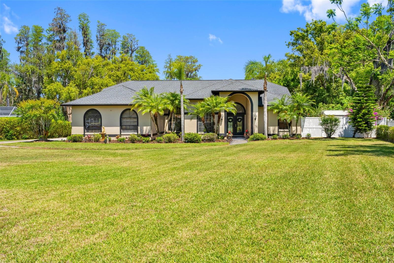 Image 64 of 67 For 304 Lake Kell Court