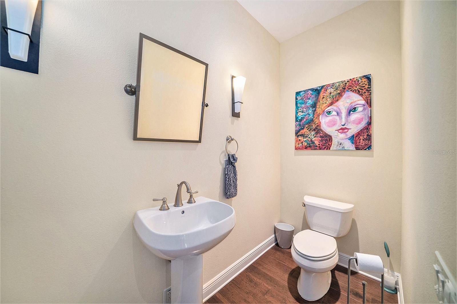 Listing photo id 8 for 8478 Dunham Station Drive