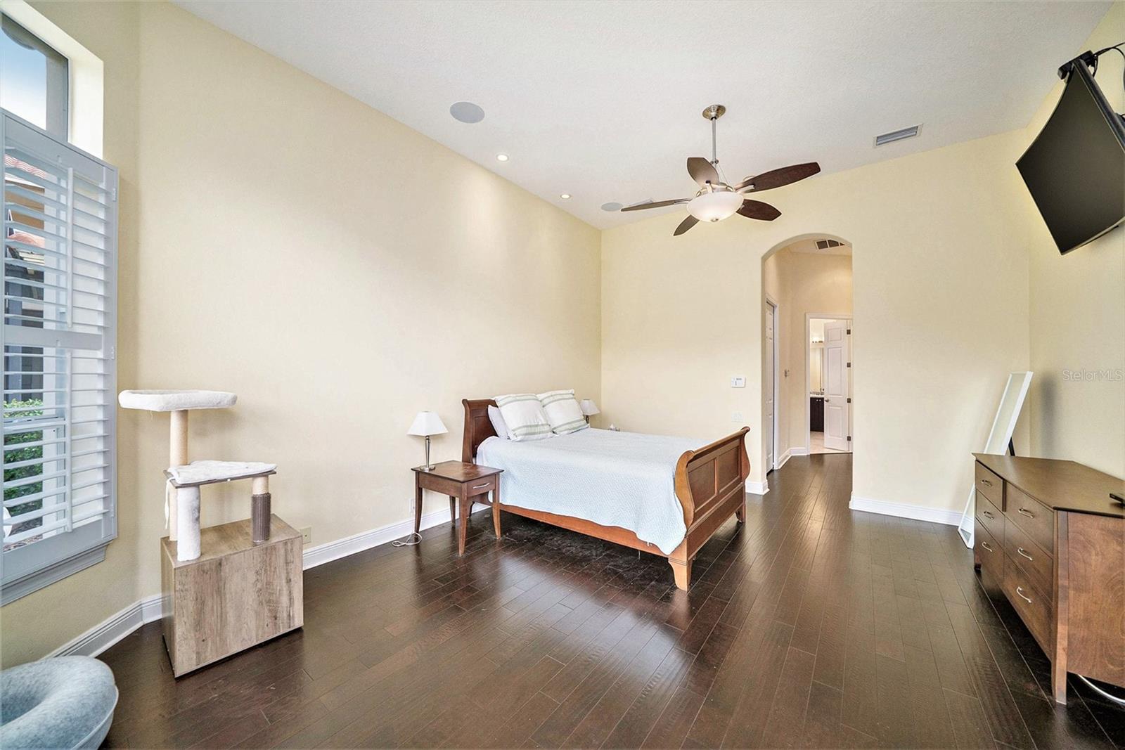 Listing photo id 10 for 8478 Dunham Station Drive