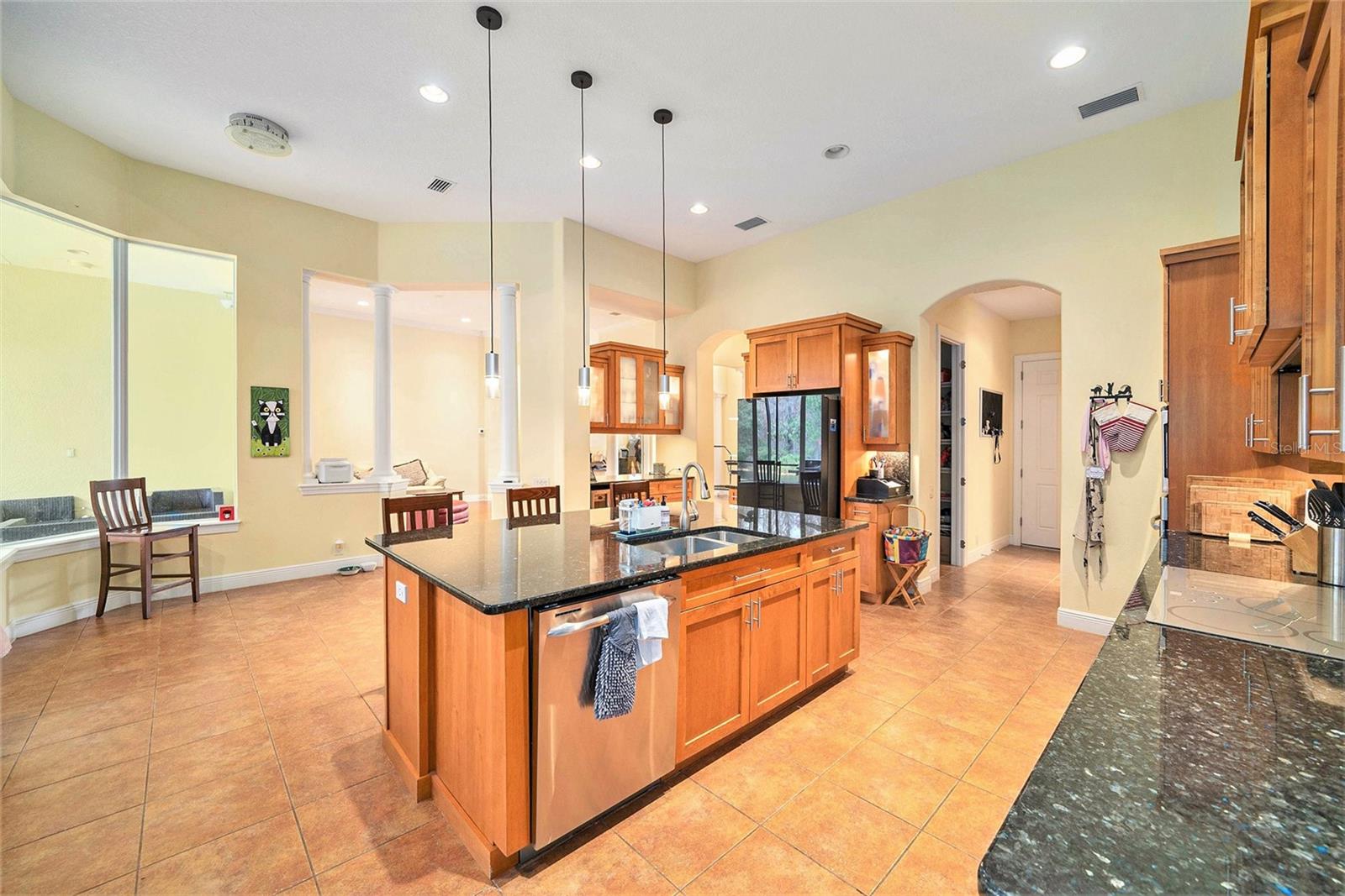 Listing photo id 6 for 8478 Dunham Station Drive