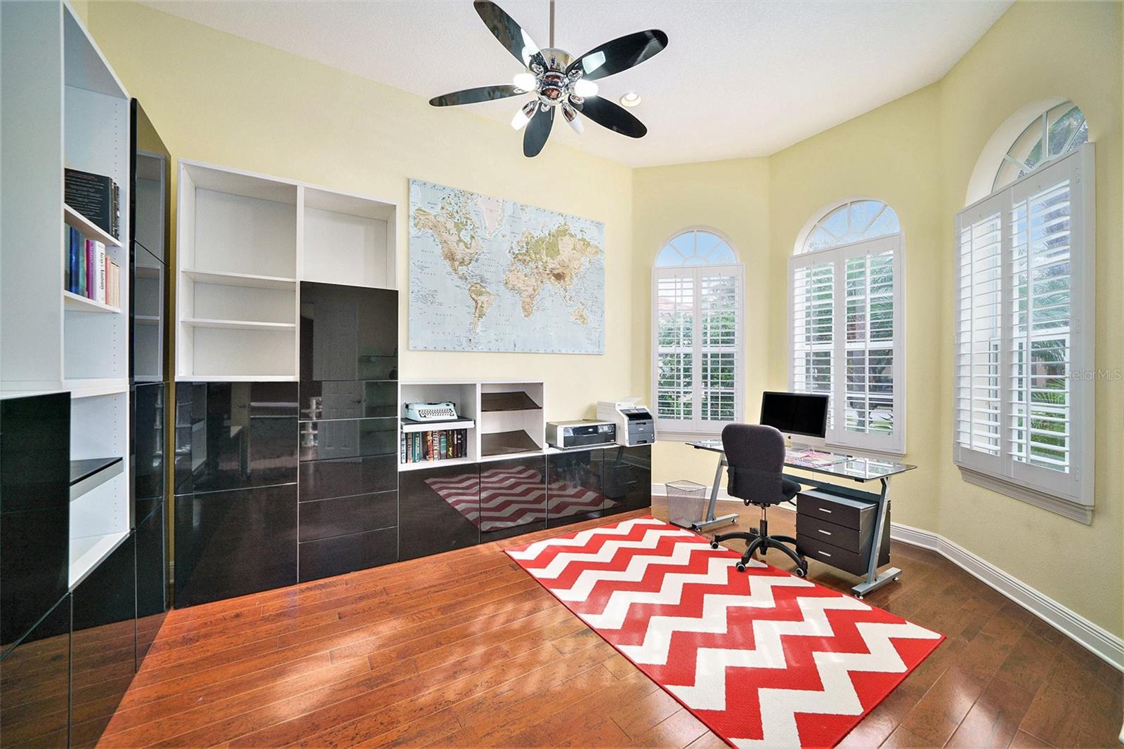 Listing photo id 7 for 8478 Dunham Station Drive